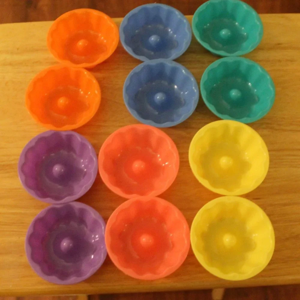 Vintage Plastic Jelly Molds - 12 pc